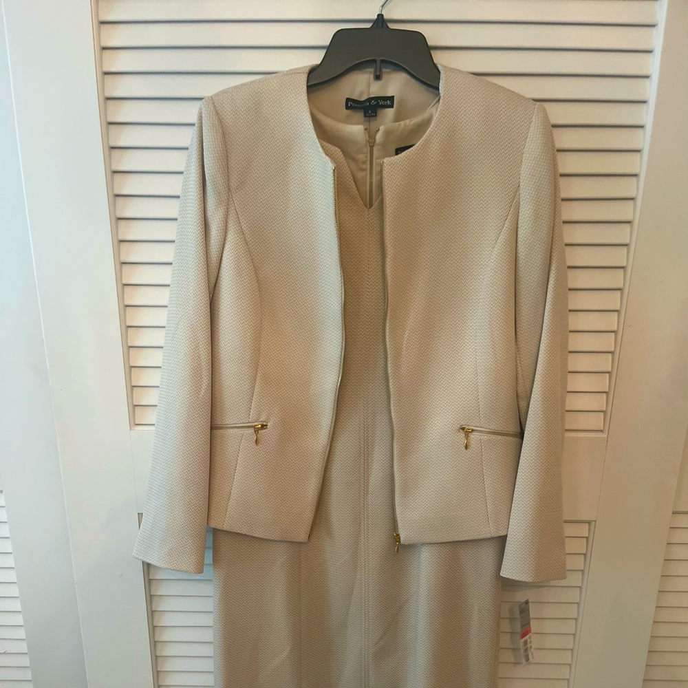 Preston & York Tan and Cream Blazer Elegant Suit Jacket (size8) dress (size6)